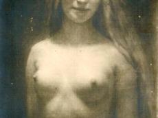 <a href="http://wolfgang-willrich.de/page/werkverzeichnis/nach-motiven/aktzeichnungen/Aphrodite.php" target="_self">Weitere Informationen - bitte hier klicken
</a>